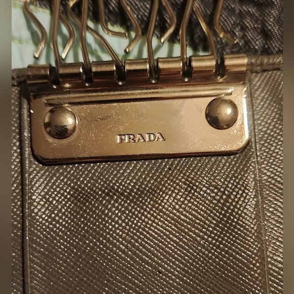Prada Key Case Saffiano Leather Embossed 6 Keyed Case - Picture 8 of 15